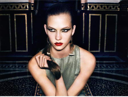 http://www.fleurdementhe.com/wp-content/uploads/2009/09/karlie-kloss.jpg