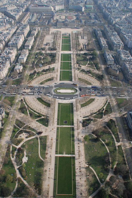 Le Champ de mars vu d'en haut