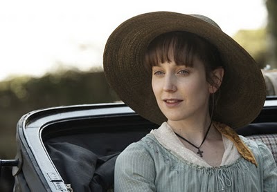 Elinor jouée par Hattie Morahan