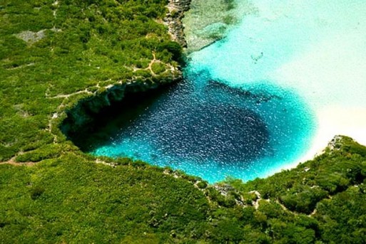 dean's blue hole le trou bleu de dean