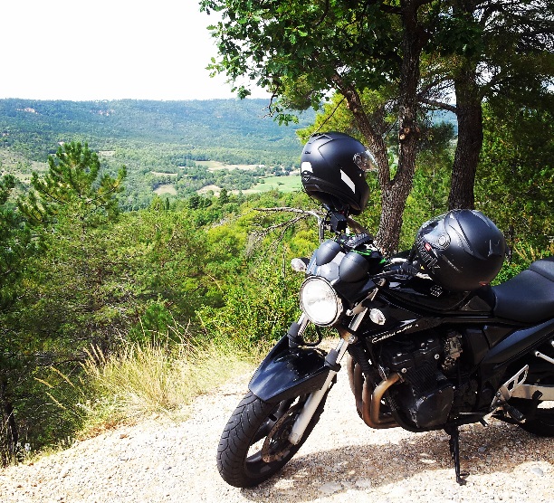 Balade en moto dans les gorges du Verdon